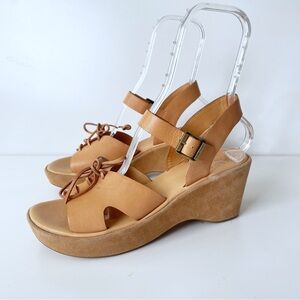 UO Kork-Ease Cynthia Lace Leather Suede Tan Wedge Platform Sandals Size 11 Comfy